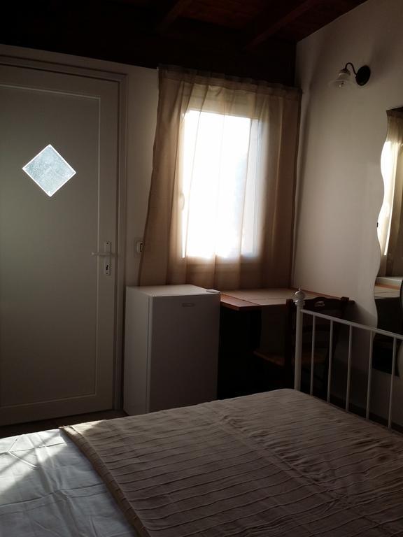 Agriturismo "Terra D'Ulivi" 切萨雷奥港 客房 照片