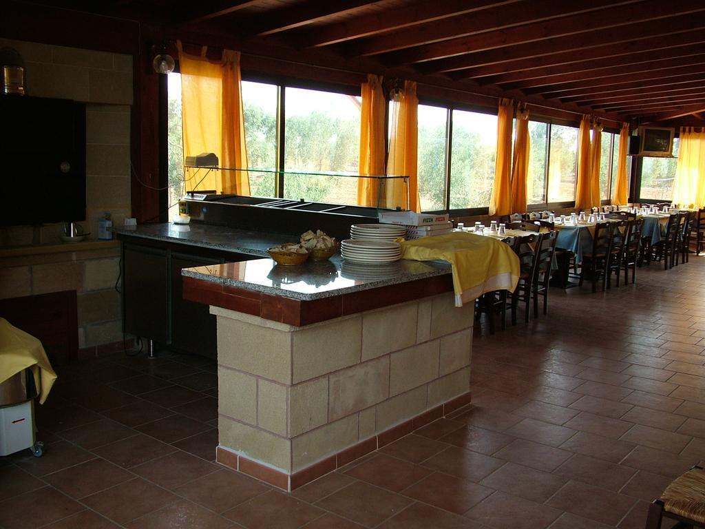 Agriturismo "Terra D'Ulivi" 切萨雷奥港 外观 照片