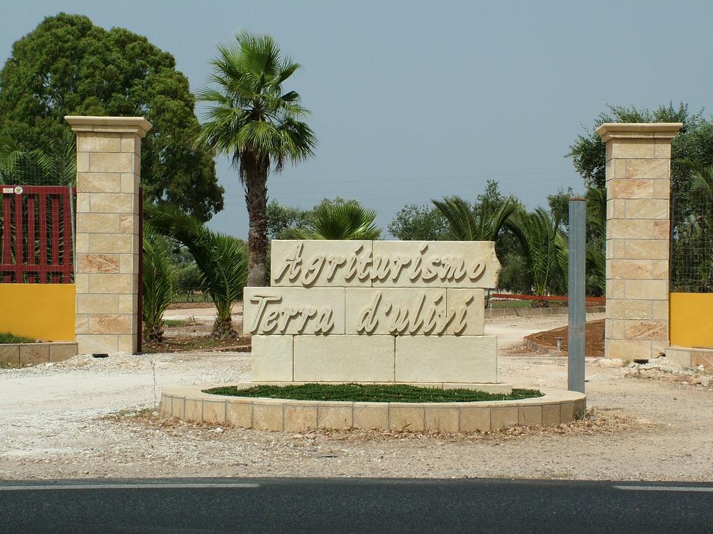 切萨雷奥港Agriturismo "Terra D'Ulivi"别墅 外观 照片